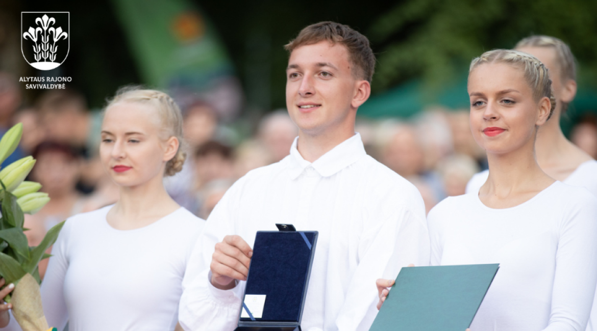 Kviečiame siūlyti kandidatus Alytaus rajono Garbės piliečio vardui suteikti!